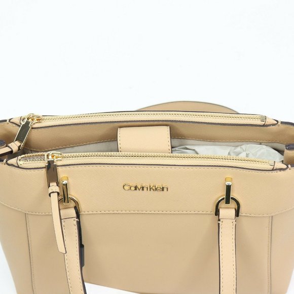 Calvin Klein Hayden Saffiano Leather Triple Compar - Picture 5 of 9
